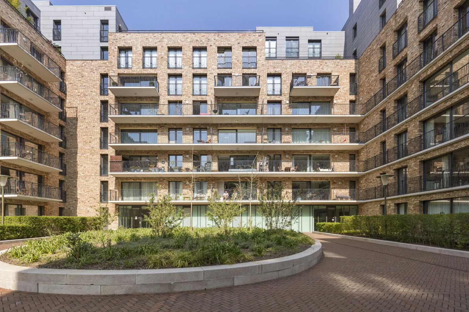 Rental property in Spadinalaan 220, Amsterdam