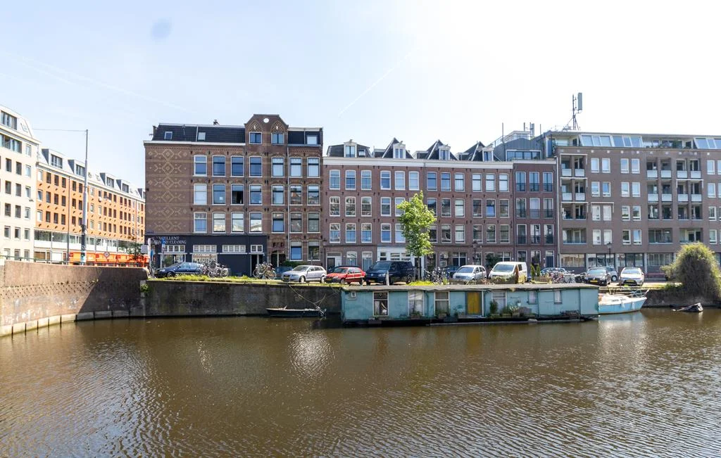Rental property in Da Costakade, Amsterdam