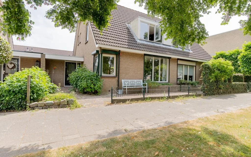 Rental property in Van Wassenaarvliet 7, Barendrecht