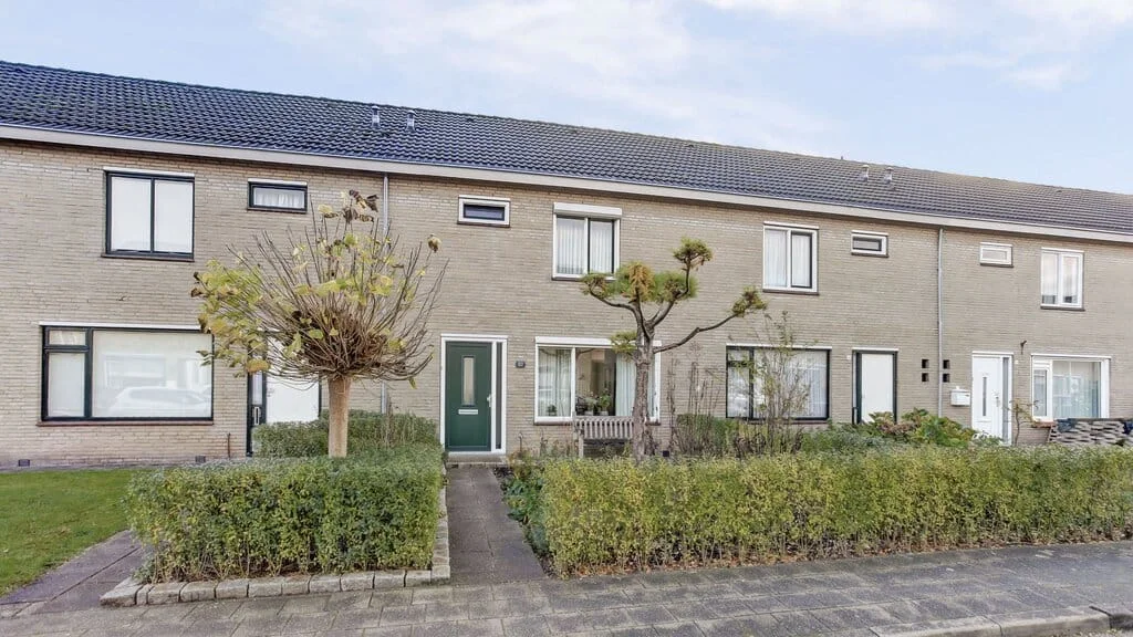 Rental property in Brucknerstraat 12, Almelo