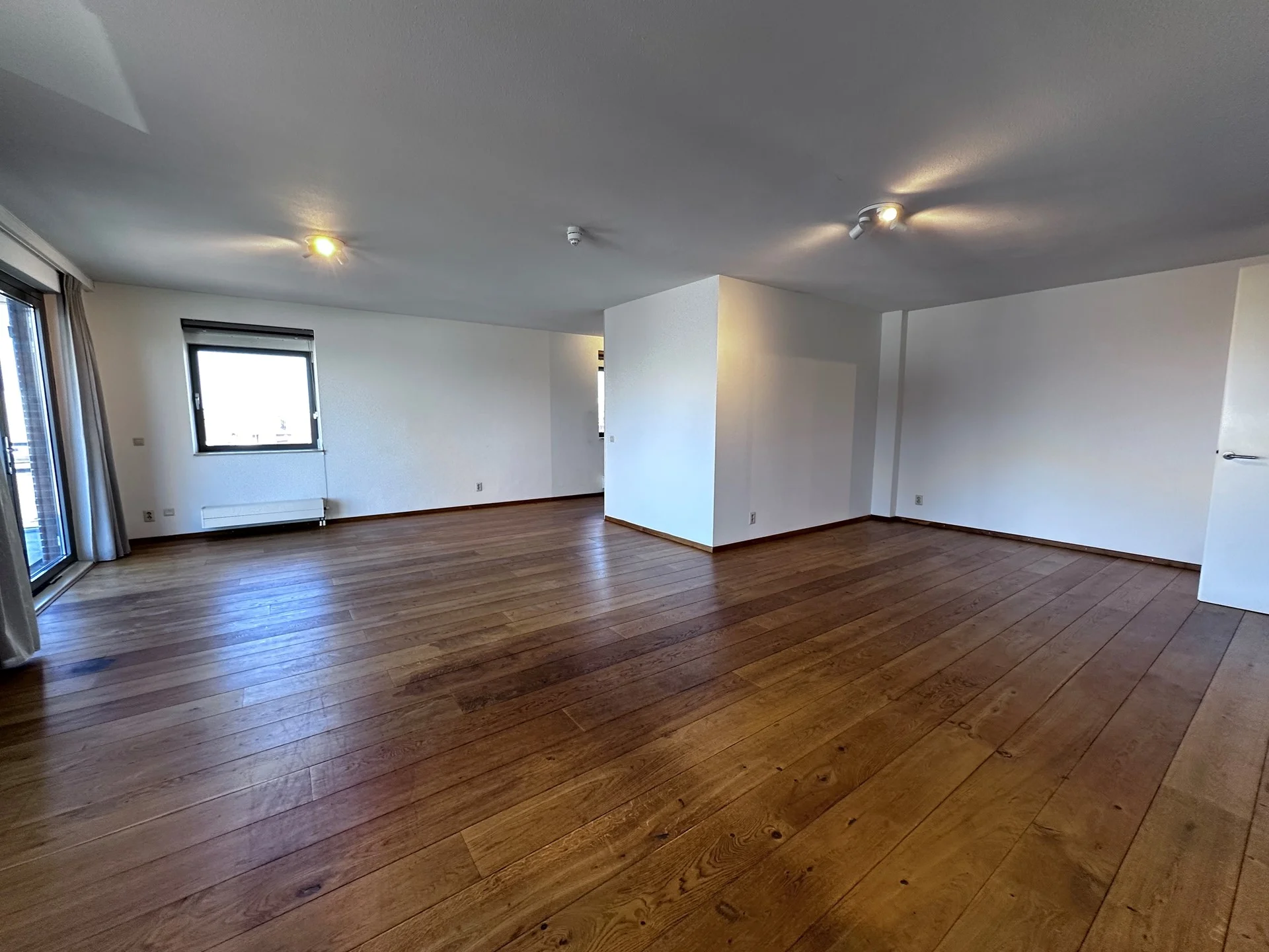 Rental property in Hellingweg, The Hague