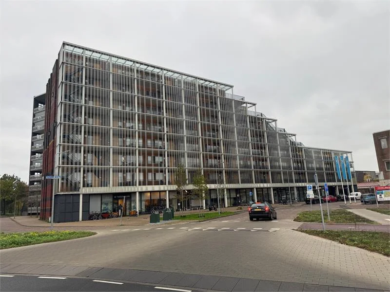 Rental property in De Regentesse 137, Huizen