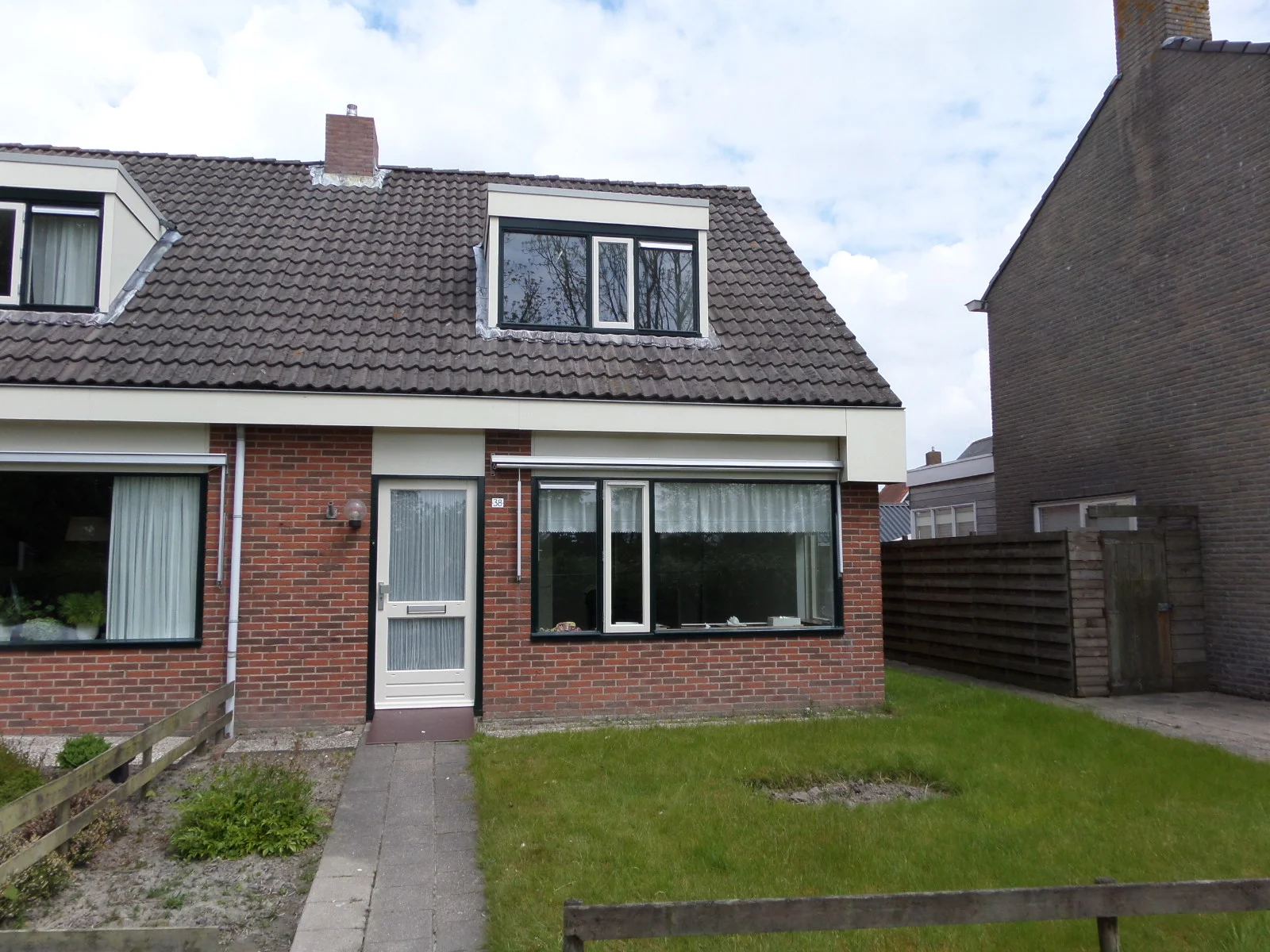 Rental property in Iniastrjitte 38, Wierum