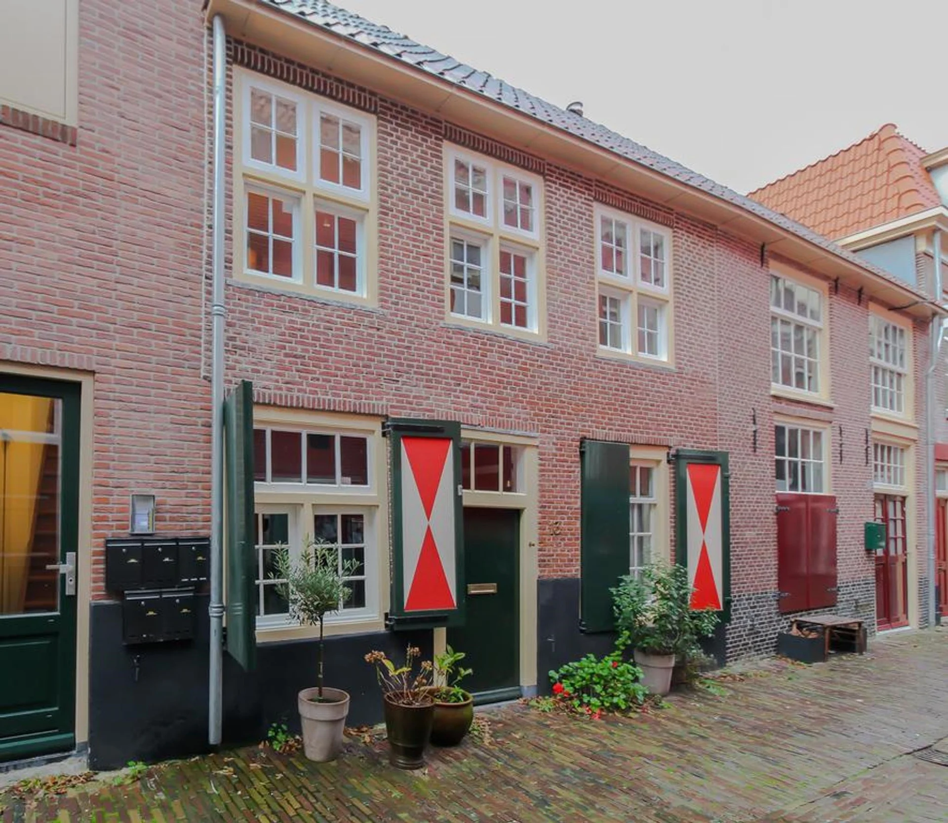 Rental property in Kromme Elleboogsteeg 13, Haarlem