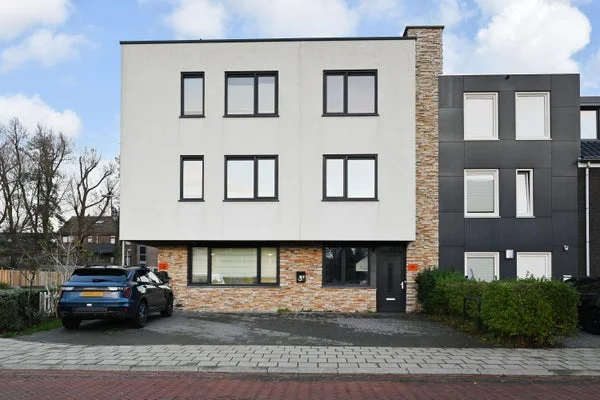Rental property in Arend Vijfvinkelplein 32, The Hague