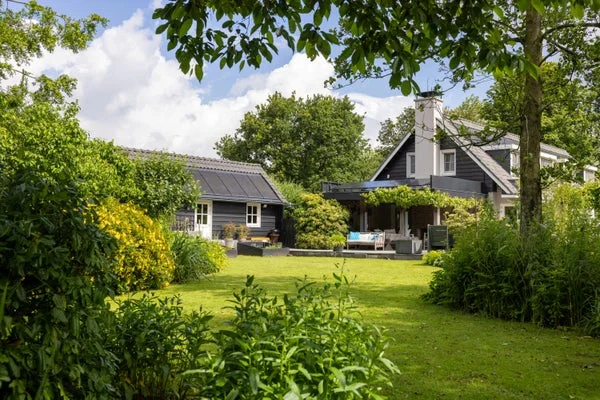 Rental property in Botsholsedijk, Waverveen