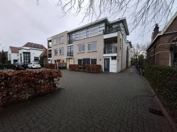 Rental property in Herenweg 101A-4, Heemstede