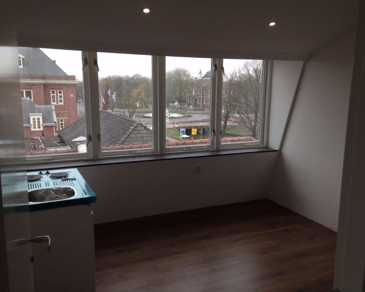 Rental property in Hoofdweg, Hoofddorp