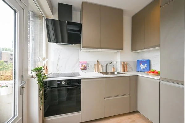 Rental property in Admiraal de Ruyterweg, Rotterdam