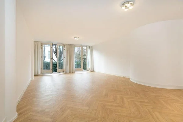 Rental property in Laan van Roos en Doorn 37Q, The Hague