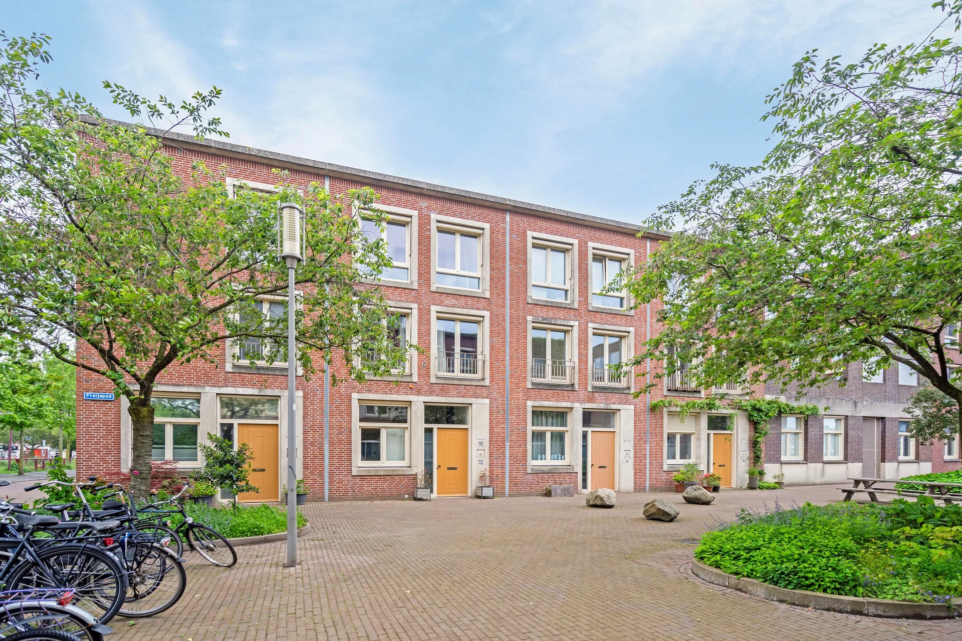 Rental property in Freijapad 4, Rotterdam