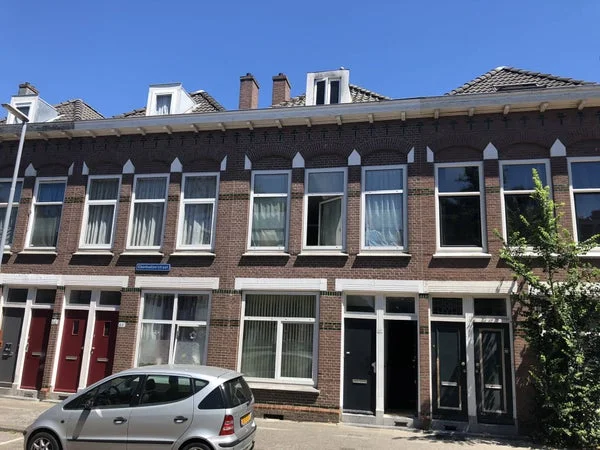 Rental property in Ebenhaëzerstraat, Rotterdam