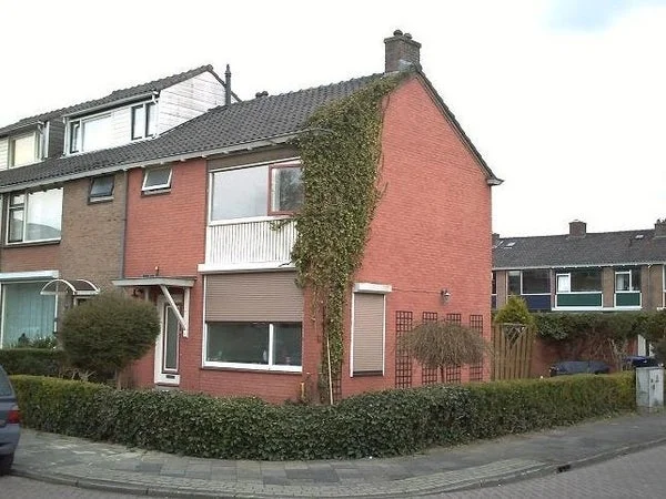 Rental property in Van Reeslaan, Nieuwegein