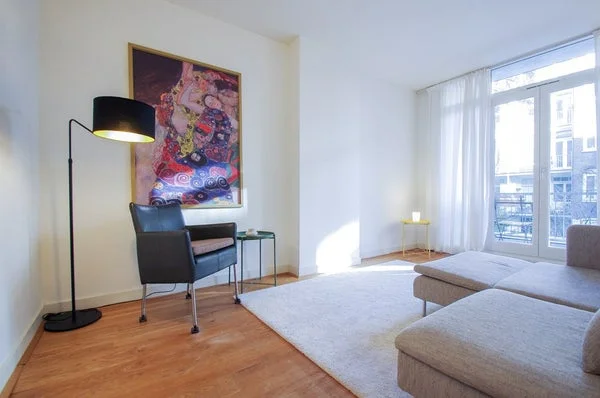 Rental property in Tolstraat 81-1, Amsterdam