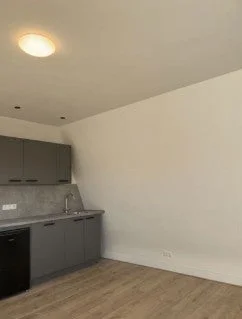 Rental property in Vliegwielstraat 50A, The Hague