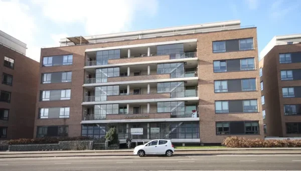 Rental property in van Hogendorplaan 110b, Vlaardingen