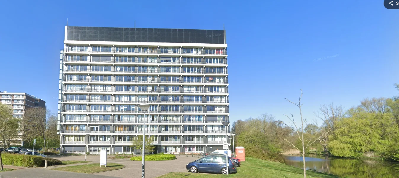 Rental property in Van de Veldelaan 156, Alkmaar