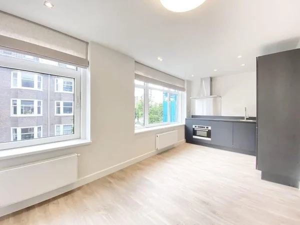 Rental property in Woestduinstraat, Amsterdam
