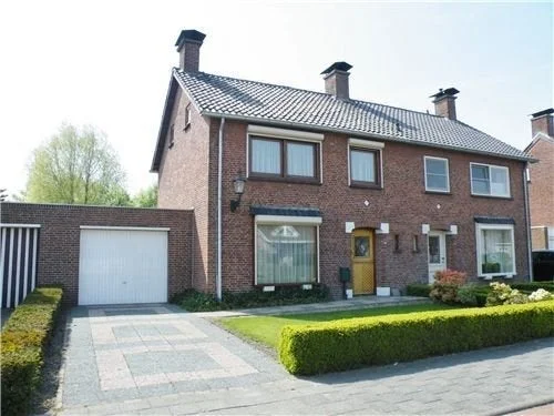 Rental property in Roosendaalsebaan, Oud Gastel
