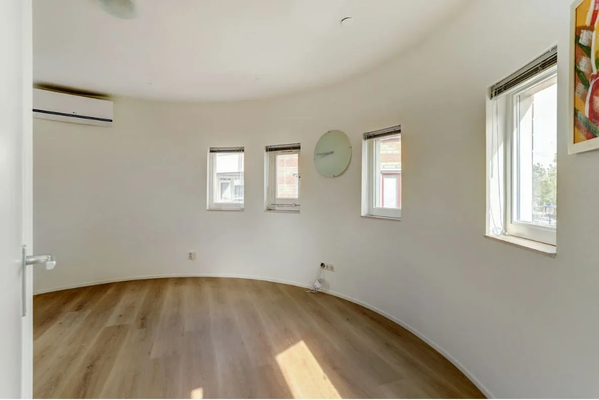 Rental property in Raadhuisplein 2957, Lekkerkerk