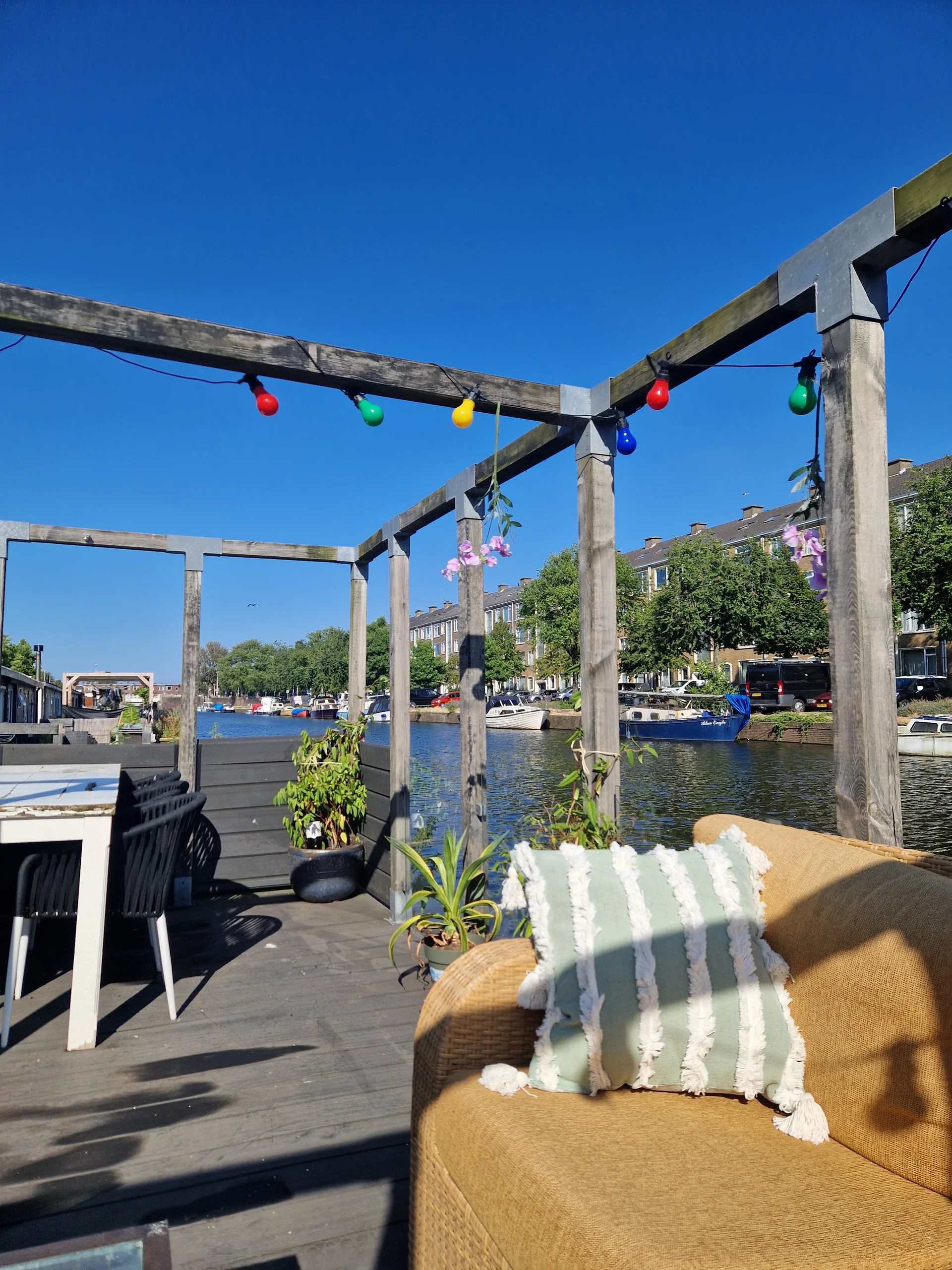 Rental property in Veenendaalkade, The Hague