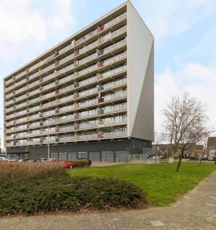 Rental property in Saffierstraat 36, Alphen aan den Rijn