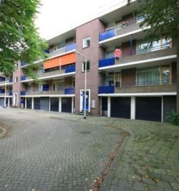 Rental property in Azuurweg 21, Tilburg