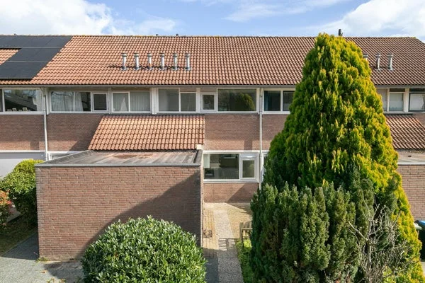 Rental property in Meilustweg, Bergen op Zoom