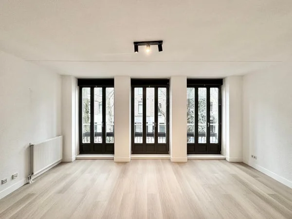 Rental property in Tweede Jacob van Campenstraat, Amsterdam