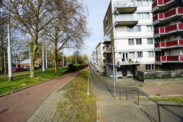 Rental property in Eendrachtsweg, Rotterdam