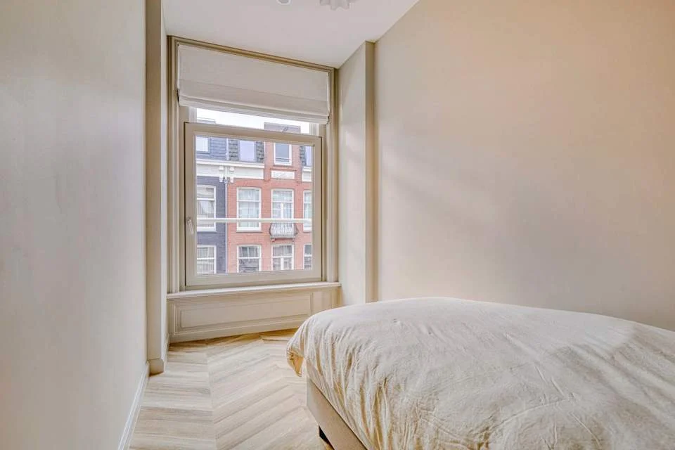 Rental property in Derde Helmersstraat, Amsterdam