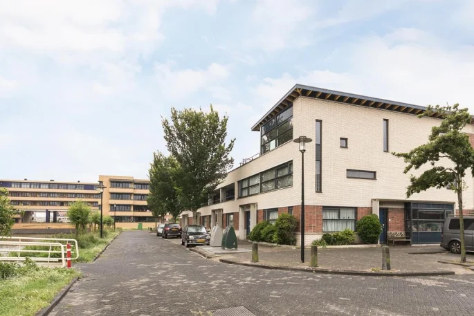 Rental property in Zeereep 49, Monster