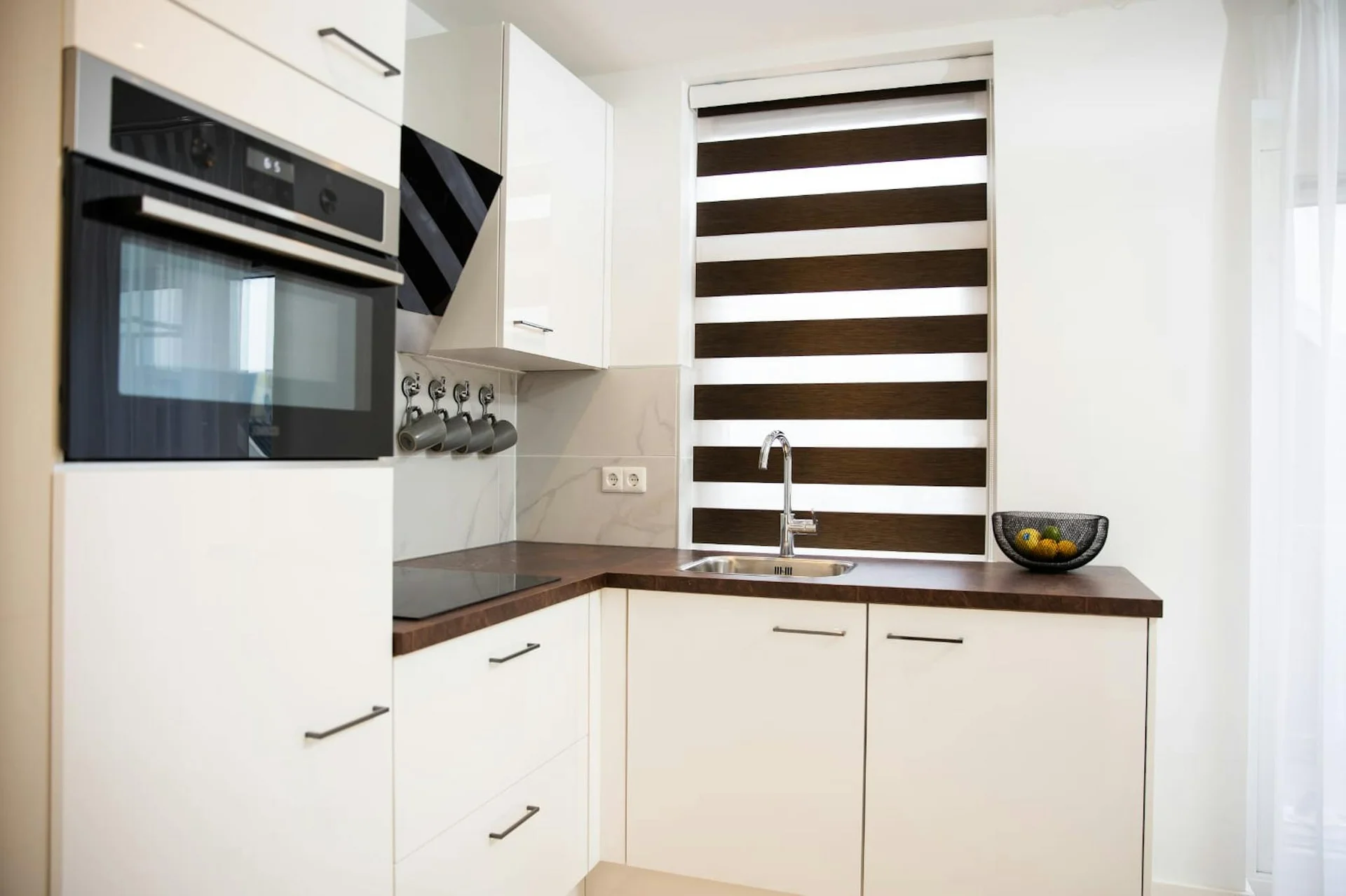 Rental property in 1e Middellandstraat, Rotterdam