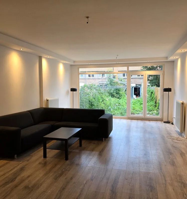 Rental property in Strevelsweg 128b, Rotterdam