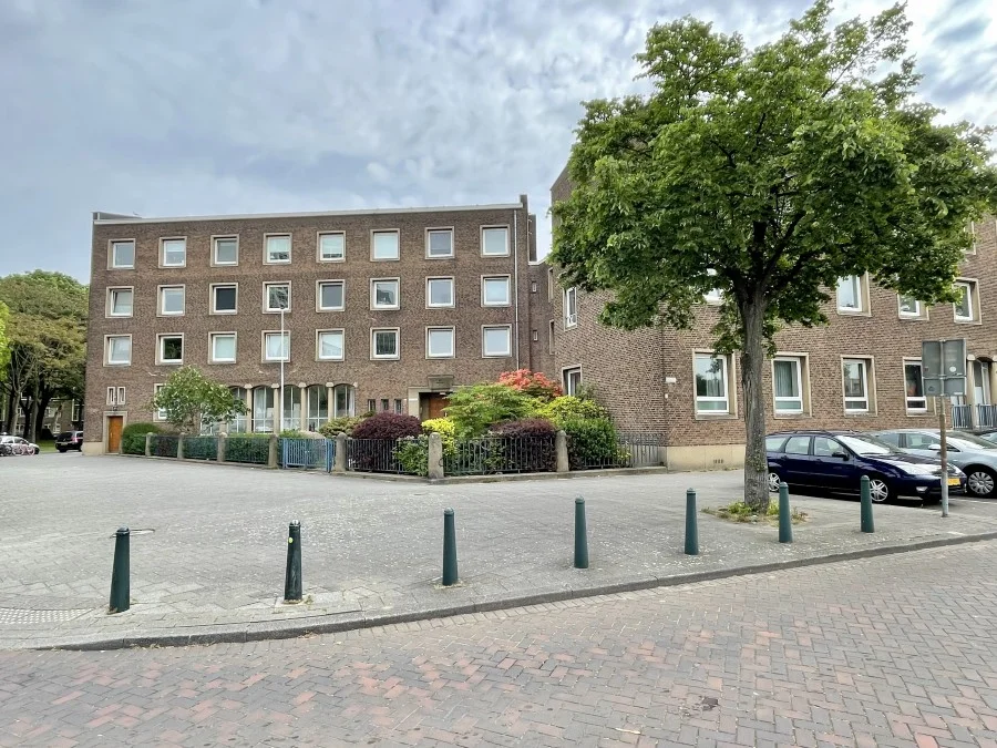 Rental property in Mathenesserweg, Rotterdam