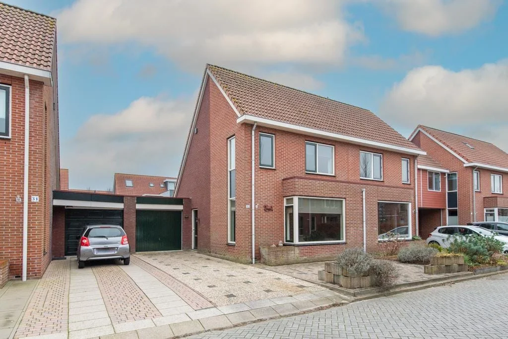 Rental property in Kuileweid 33, Tuitjenhorn