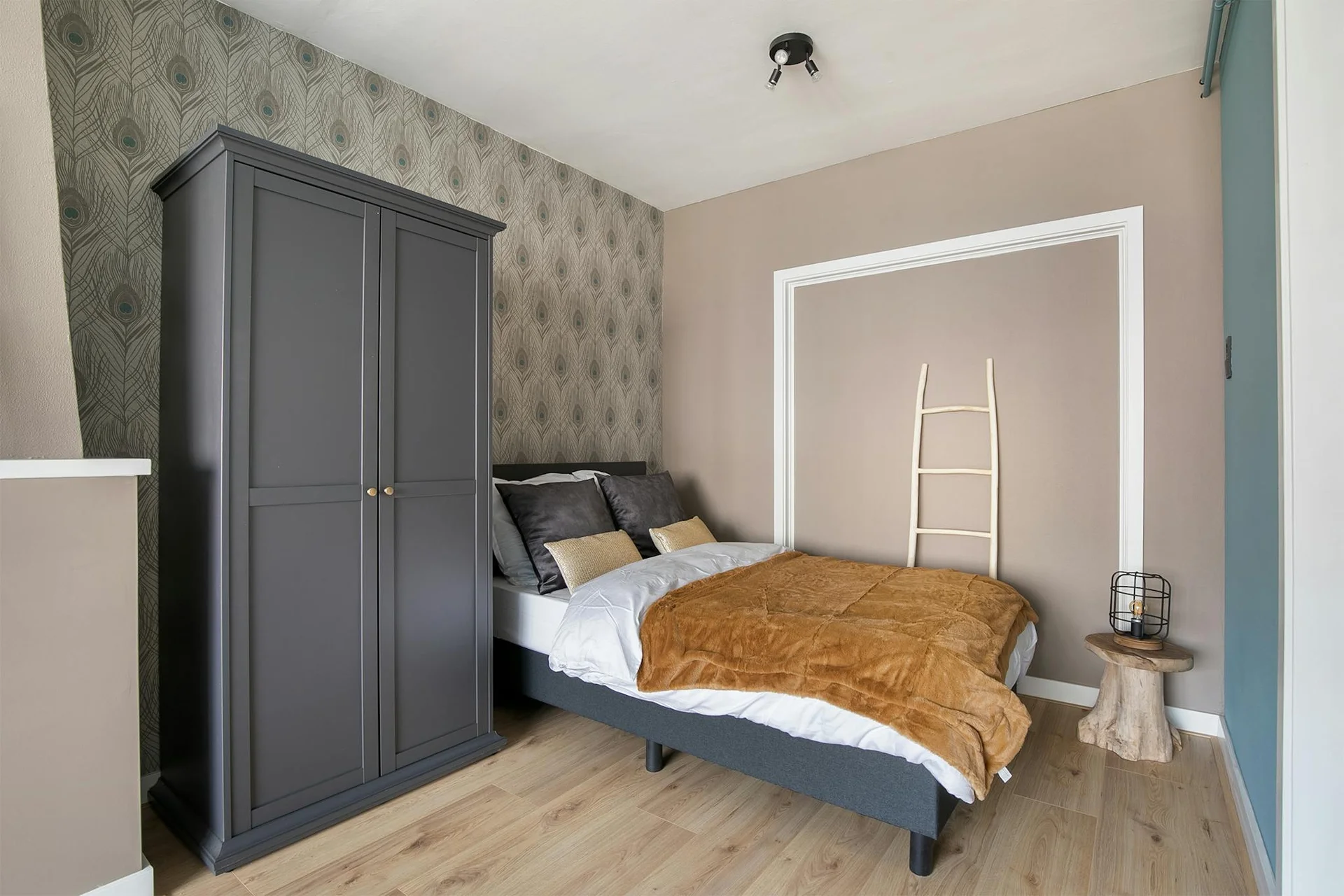 Rental property in Pleinweg, Rotterdam