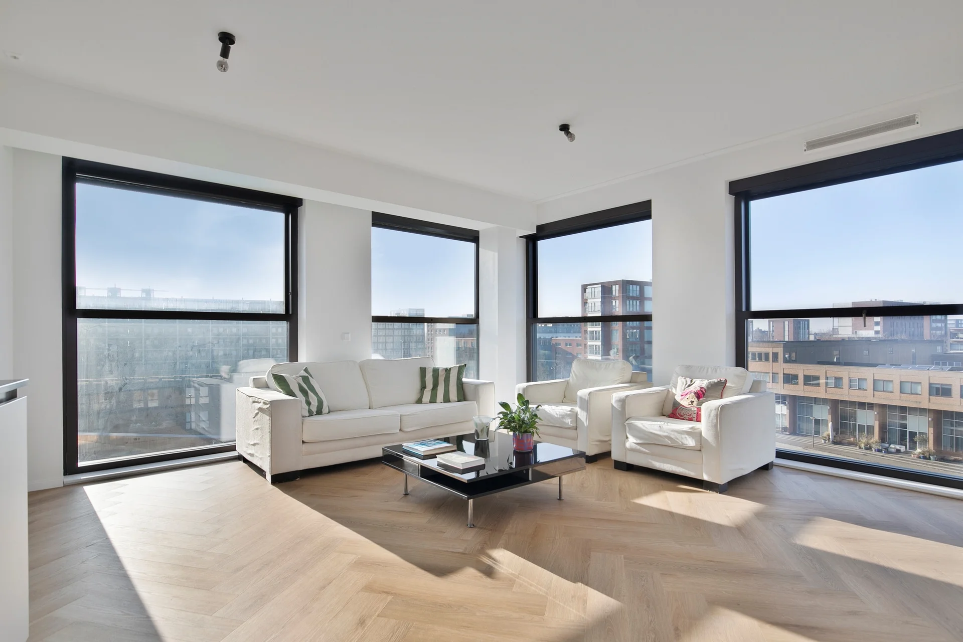 Rental property in Krijn Taconiskade 377, Amsterdam