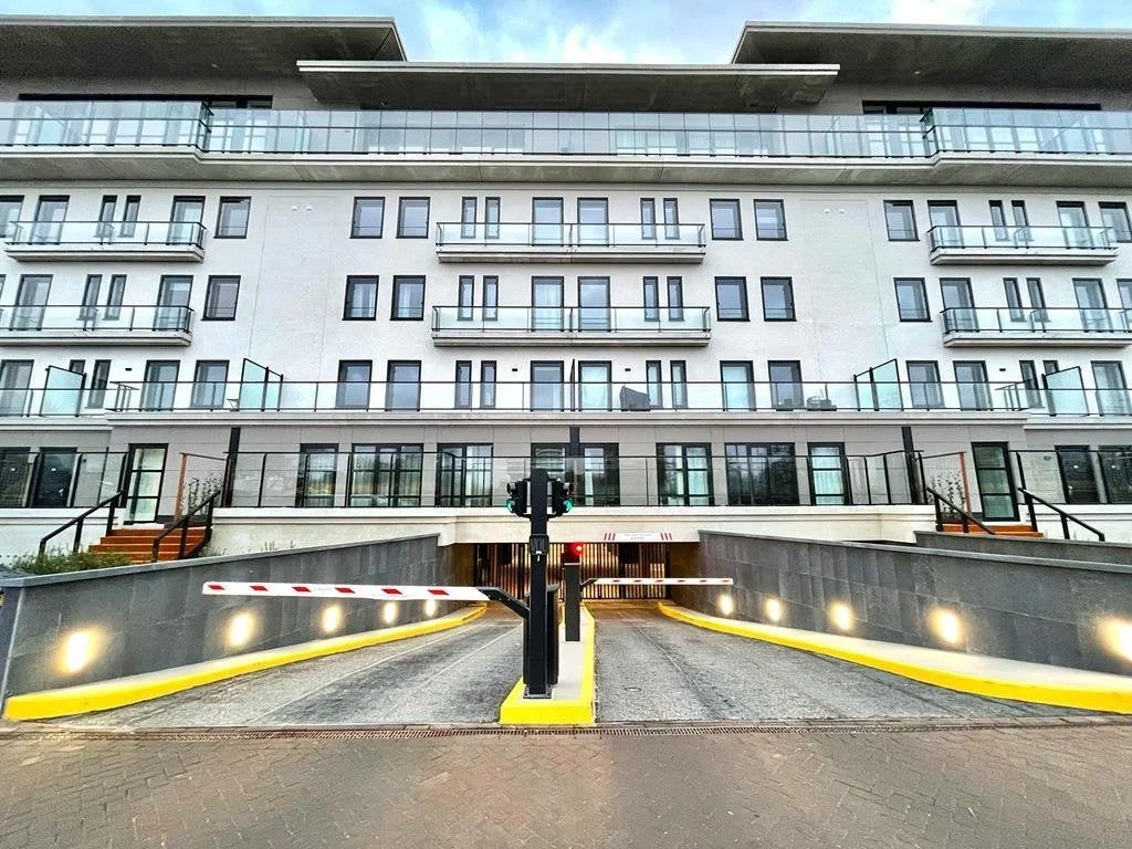 Rental property in Burgemeester Rijnderslaan, Amstelveen