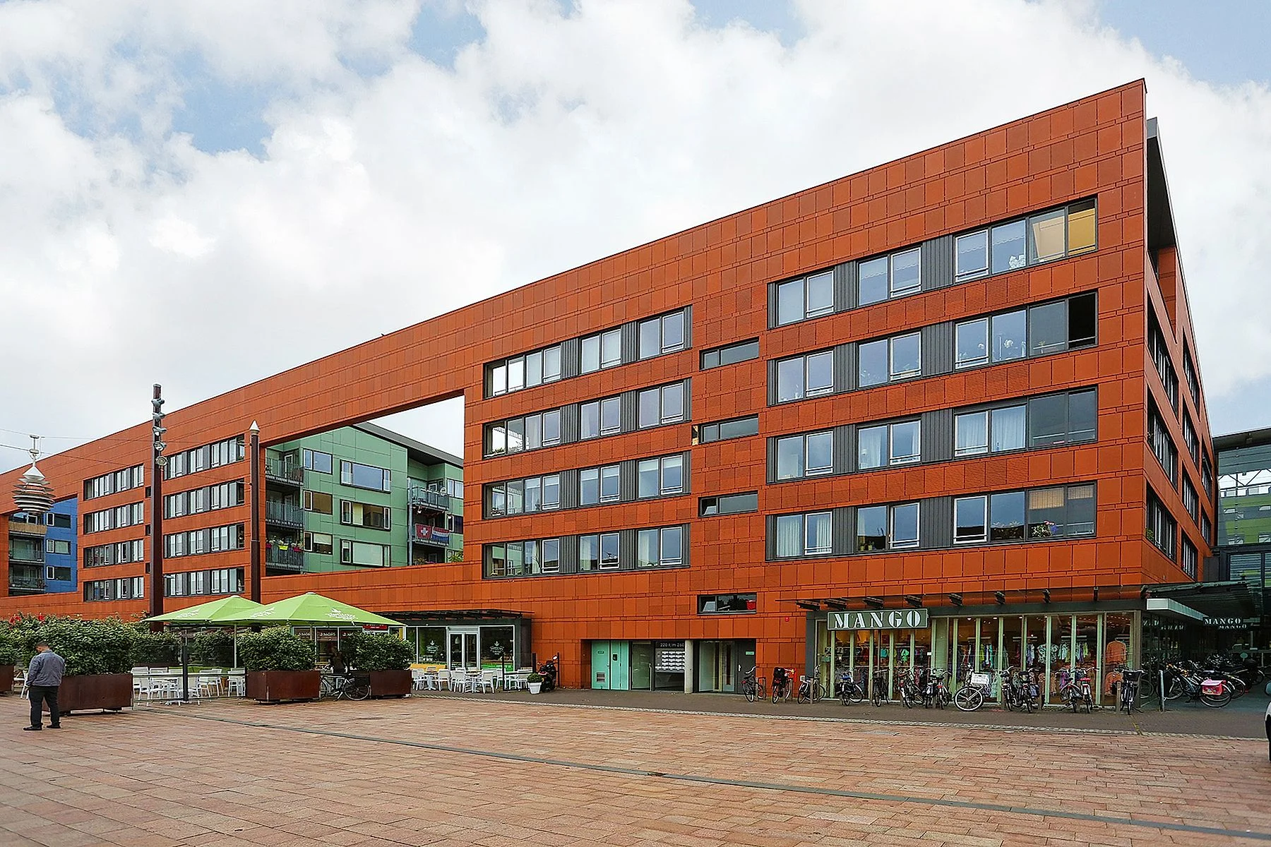 Rental property in Burgemeester van Stamplein 186, Hoofddorp