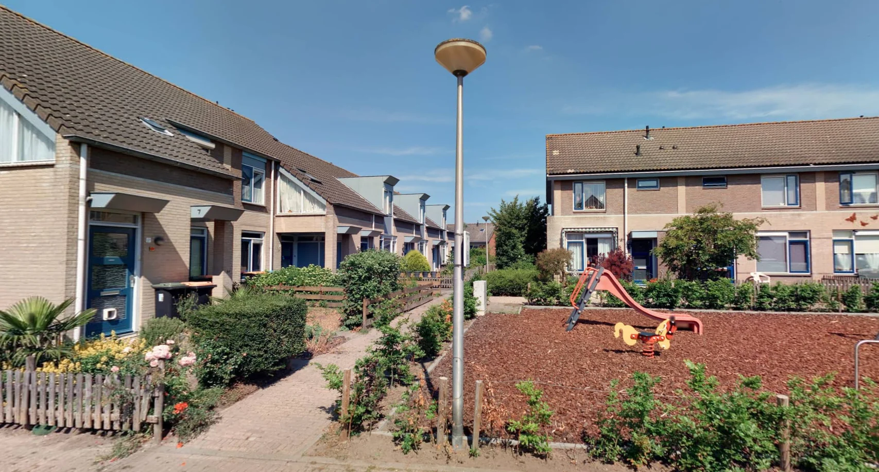 Rental property in Pastoor Ermenstraat 33, Steenbergen