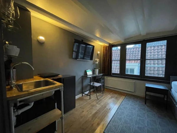 Rental property in Korte Lijnbaanssteeg, Amsterdam