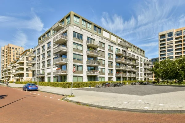 Rental property in Saskia van Uijlenburgkade, Amsterdam