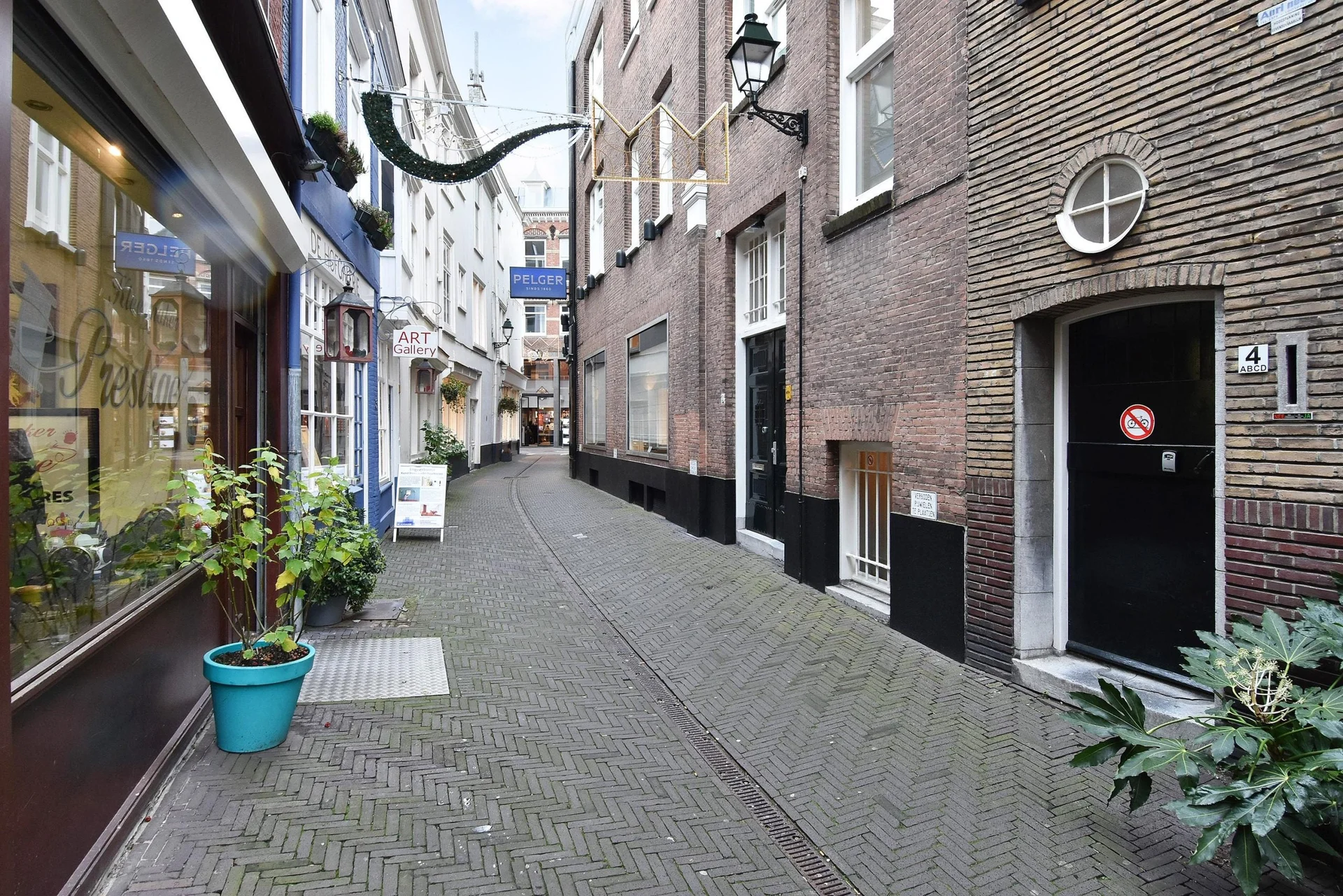 Rental property in Annastraat, The Hague