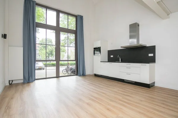 Rental property in Heiman Dullaertplein, Rotterdam