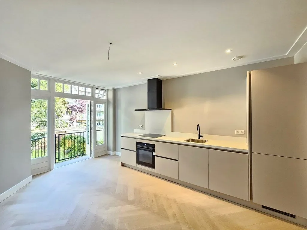 Rental property in Churchill-laan, Amsterdam