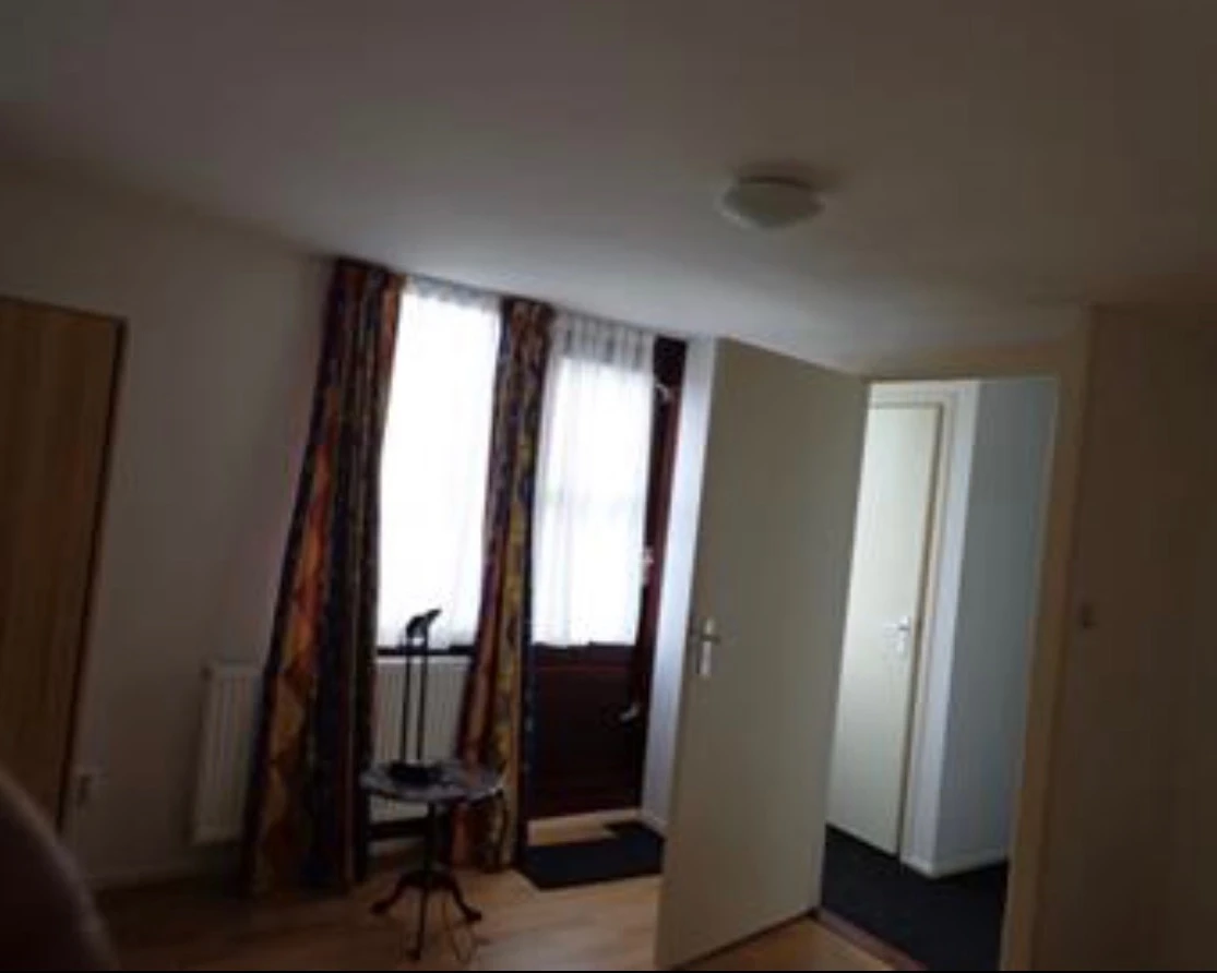 Rental property in Pompe van Meerdervoortstraat 13, Voorburg