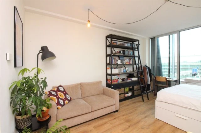 Rental property in Bos en Lommerplantsoen, Amsterdam