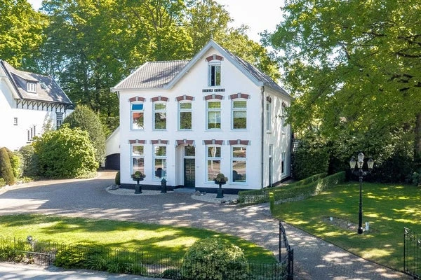 Rental property in Stationsweg, Ede