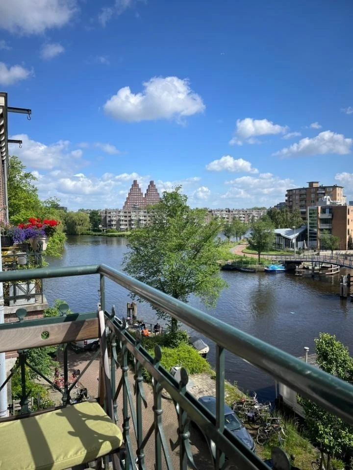 Rental property in Bilderdijkkade, Amsterdam